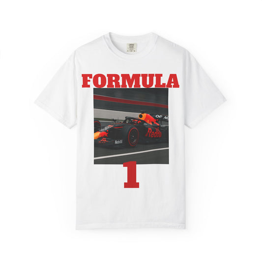 White t-shirt with Formula 1  red bull picture with good quality and matching red coloured F1 LOGO on the back.